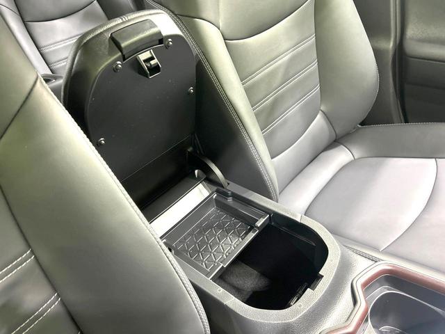 RAV4 ハイブリッドG 4WD 純正9型ナビ バックカメラ 衝突被害軽減システム レーダークルーズ 禁煙車 電動リアゲート 合皮レザーシート パワーシート ドラレコ コーナーセンサー スマートキー LEDヘッド フォグライト(41枚目)