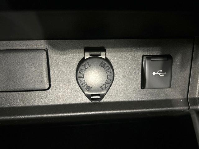 ヴェルファイア 2.5Z Gエディション 後期 禁煙車 サンルーフ フリップダウン モデリスタエアロ 両側電動スライドドア 純正9インチディスプレイオーディオ レーダークルーズ 衝突軽減装置 シートエアコン シートヒーター パワーバックドア(68枚目)