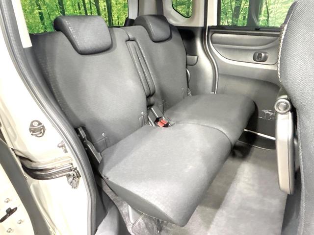 後部座席も気になるようなキズ・汚れやへたり等、大きなダメージはなく、良好な状態です。