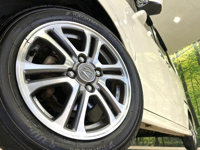 【純正１４インチアルミホイール】外観にマッチした純正アルミホイールを装着しております。各種社外アルミホイールや、スタッドレスタイヤも取扱いしております。是非ご相談ください♪
