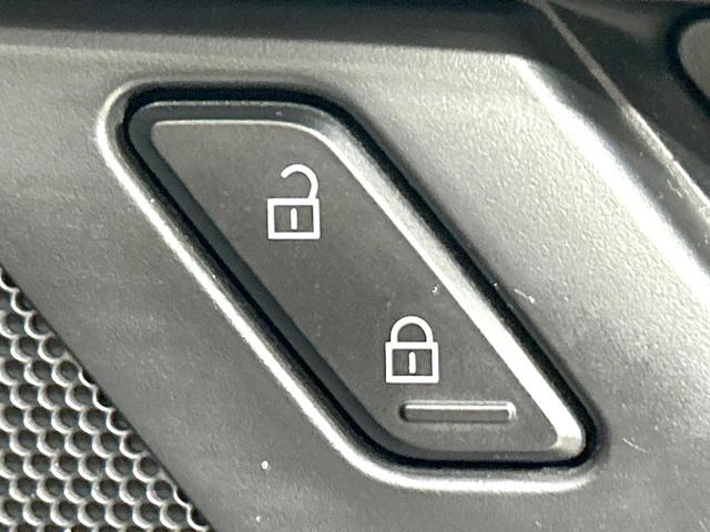 MAZDA3ファストバック 15Sツーリング 禁煙車 8.8型マツダコネクトナビ 衝突軽減装置 レーダクルーズ バックカメラ スマートキー ETC ドラレコ オートライト オートエアコン LEDヘッド 革巻きステアリング 17インチAW(32枚目)