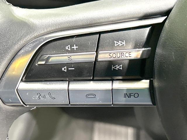 MAZDA3ファストバック 15Sツーリング 禁煙車 8.8型マツダコネクトナビ 衝突軽減装置 レーダクルーズ バックカメラ スマートキー ETC ドラレコ オートライト オートエアコン LEDヘッド 革巻きステアリング 17インチAW(38枚目)