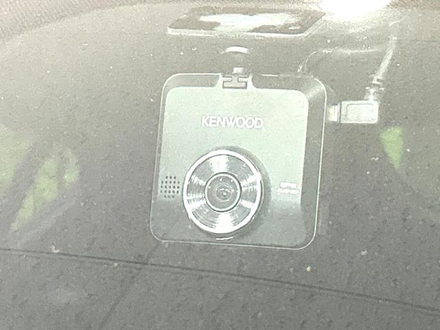 MAZDA3ファストバック 15Sツーリング 禁煙車 8.8型マツダコネクトナビ 衝突軽減装置 レーダクルーズ バックカメラ スマートキー ETC ドラレコ オートライト オートエアコン LEDヘッド 革巻きステアリング 17インチAW(45枚目)