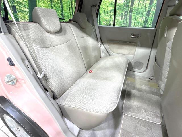 アルトラパン X 禁煙車 メーカー純正ナビ 衝突軽減装置 全周囲カメラ ETC シートヒーター オートライト オートエアコン HIDヘッド 純正14インチAW 革巻きステアリング 盗難防止装置 プライバシーガラス(9枚目)