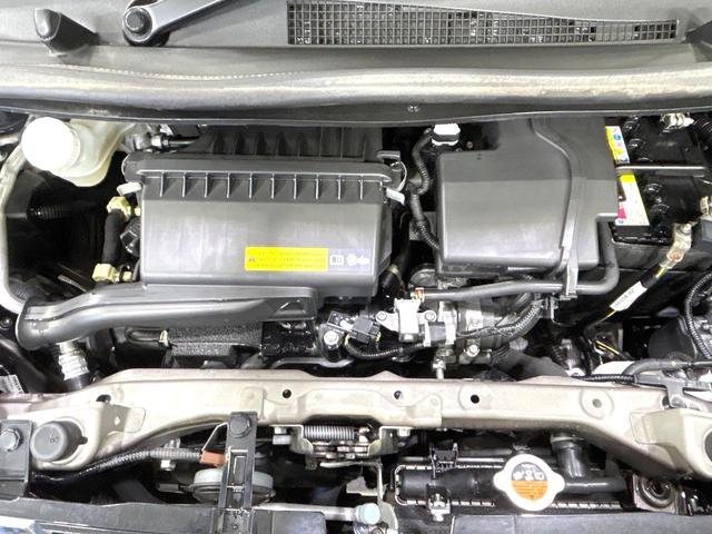 デイズ Ｘ　禁煙車　純正９型ナビ　全周囲カメラ　衝突軽減装置　スマートキー　ＥＴＣ　ドラレコ　オートライト　オートエアコン　純正１４インチＡＷ　フルセグ　盗難防止装置　プライバシーガラス　電動格納ミラー（18枚目）