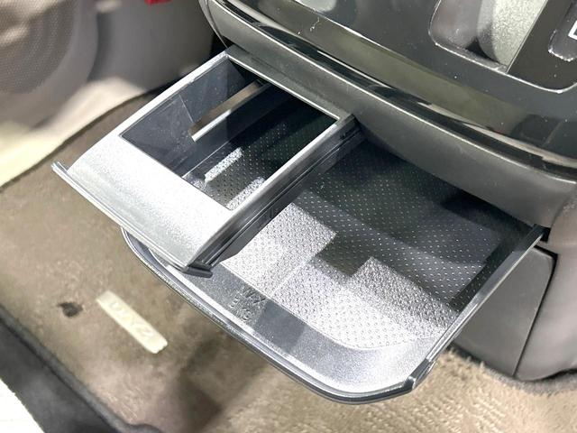 デイズ Ｘ　禁煙車　純正９型ナビ　全周囲カメラ　衝突軽減装置　スマートキー　ＥＴＣ　ドラレコ　オートライト　オートエアコン　純正１４インチＡＷ　フルセグ　盗難防止装置　プライバシーガラス　電動格納ミラー（61枚目）