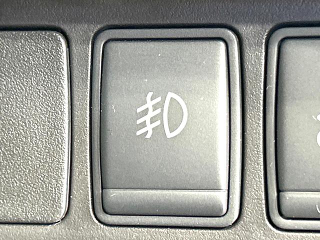 エクストレイル 20X 4WD 禁煙車 純正8型ナビ バックカメラ シートヒーター ETC オートライト オートエアコン LEDヘッド 撥水シート 純正17インチAW スマートキー 盗難防止装置 プライバシーガラス(28枚目)