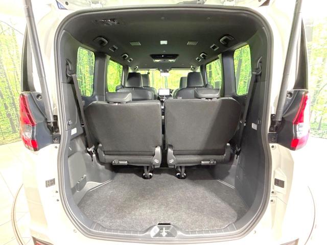 ノア Ｓ－Ｚ　４ＷＤ　禁煙車　寒冷地仕様　フリップダウン　１０．５インチディスプレイオーディオ　両側電動スライドドア　全周囲カメラ　レーダークルーズ　衝突軽減装置　パワーバックドア　シートヒーター　ＥＴＣ　ドラレコ（11枚目）