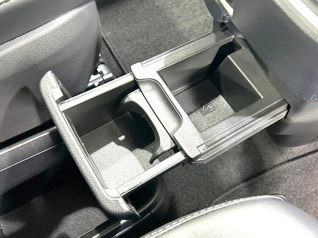 ノア Ｓ－Ｚ　４ＷＤ　禁煙車　寒冷地仕様　フリップダウン　１０．５インチディスプレイオーディオ　両側電動スライドドア　全周囲カメラ　レーダークルーズ　衝突軽減装置　パワーバックドア　シートヒーター　ＥＴＣ　ドラレコ（76枚目）