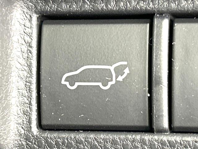 ハリアーハイブリッド Z レザーパッケージ 禁煙車 JBLサウンドシステム 純正12.3インチナビ レーダークルーズ 衝突軽減装置 全周囲カメラ シートエアコン シートヒーター パワーバックドア AC100V デジタルインナーミラー ETC(34枚目)