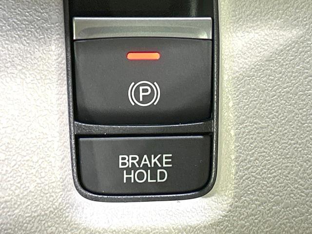 Ｎ－ＢＯＸ ベースグレード　４ＷＤ　禁煙車　電動スライドドア　衝突被害軽減装置　アダプティブクルーズ　シートヒーター　スマートキー　オートライト　オートエアコン　ＬＥＤヘッド　オートマチックハイビーム　車線逸脱警報（6枚目）