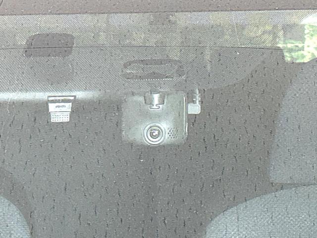 シエンタ Ｘ　禁煙車　純正ナビ　電動スライドドア　ＥＴＣ　ドラレコ　７人乗　キーレス　プライバシーガラス　アイドリングストップ　盗難防止装置　電動格納ミラー　Ｂｌｕｅｔｏｏｔｈ再生　横滑防止装置　エアコン（6枚目）