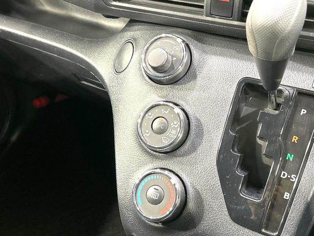 シエンタ Ｘ　禁煙車　純正ナビ　電動スライドドア　ＥＴＣ　ドラレコ　７人乗　キーレス　プライバシーガラス　アイドリングストップ　盗難防止装置　電動格納ミラー　Ｂｌｕｅｔｏｏｔｈ再生　横滑防止装置　エアコン（29枚目）