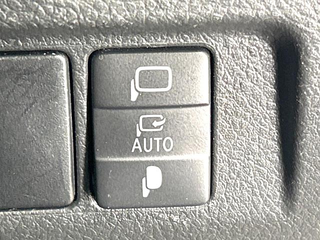 アルファードハイブリッド ＳＲ　Ｃパッケージ　４ＷＤ　禁煙車　後期型　サンルーフ　メーカーナビ　後席モニター　全周囲カメラ　両側電動スライド　レーダークルーズ　電動リアゲート　レザーシート　ドラレコ　コーナーセンサー　スマートキー　ＨＩＤヘッド（42枚目）