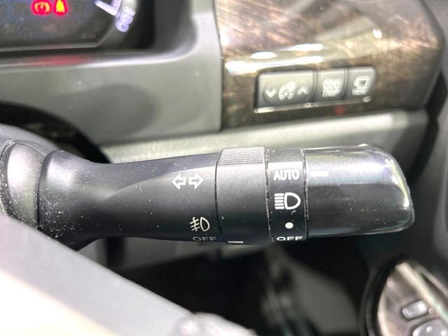 アルファードハイブリッド ＳＲ　Ｃパッケージ　４ＷＤ　禁煙車　後期型　サンルーフ　メーカーナビ　後席モニター　全周囲カメラ　両側電動スライド　レーダークルーズ　電動リアゲート　レザーシート　ドラレコ　コーナーセンサー　スマートキー　ＨＩＤヘッド（45枚目）