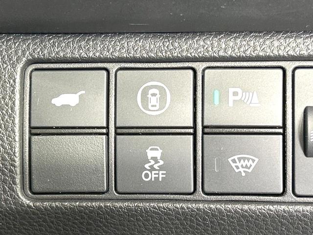 ヴェゼル ｅ：ＨＥＶ　ＰＬａＹ　パノラマルーフ　純正９型ナビ　全周囲カメラ　寒冷地仕様　ホンダセンシング　禁煙車　電動リアゲート　ハーフレザーシート　ドラレコ　スマートキー　コーナーセンサー　ＬＥＤヘッド　ＥＴＣ　純正１８インチＡＷ（49枚目）