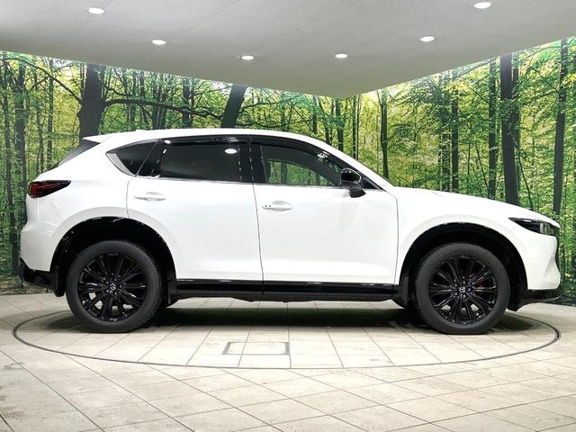 ＣＸ－５ ＸＤ　スポーツアピアランス　後期型　禁煙車　メーカーナビ　全周囲カメラ　黒革　シートヒーター　衝突被害軽減装置　レーダークルーズコントロール　コーナーセンサー　ＬＥＤヘッドライト　パワーバックドア　パワーシート　１９インチアルミ（16枚目）