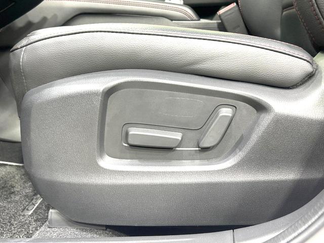 ＣＸ－５ ＸＤ　スポーツアピアランス　後期型　禁煙車　メーカーナビ　全周囲カメラ　黒革　シートヒーター　衝突被害軽減装置　レーダークルーズコントロール　コーナーセンサー　ＬＥＤヘッドライト　パワーバックドア　パワーシート　１９インチアルミ（33枚目）