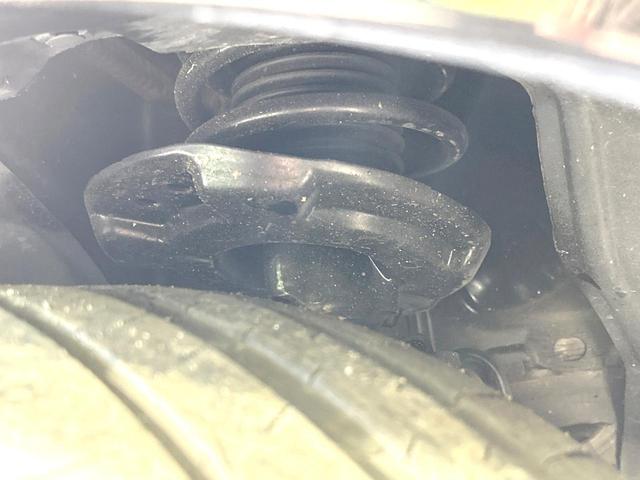 オーラ ニスモ　フルエアロ　全周囲カメラ　衝突被害軽減システム　プロパイロット　禁煙車　ハーフレザーシート　シートヒーター　ドラレコ　コーナーセンサー　スマートキー　ＬＥＤヘッド　ＥＴＣ２．０　純正１７インチアルミ（20枚目）