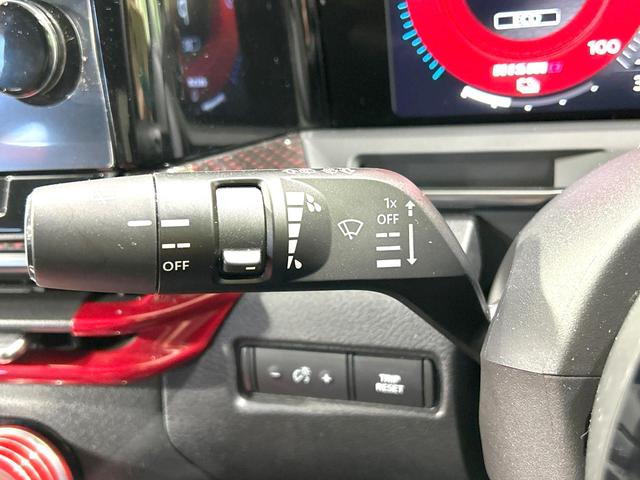 オーラ ニスモ　フルエアロ　全周囲カメラ　衝突被害軽減システム　プロパイロット　禁煙車　ハーフレザーシート　シートヒーター　ドラレコ　コーナーセンサー　スマートキー　ＬＥＤヘッド　ＥＴＣ２．０　純正１７インチアルミ（58枚目）