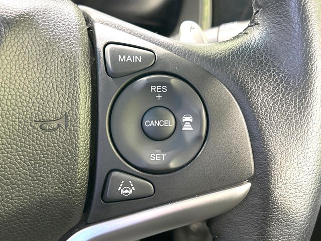 シャトル ハイブリッドＸ　ホンダセンシング　純正ナビ　バックカメラ　衝突被害軽減システム　禁煙車　ハーフレザーシート　スマートキー　ＬＥＤヘッド　ビルトインＥＴＣ　純正１５インチアルミ　車線逸脱警報　オートライト　デュアルエアコン（7枚目）