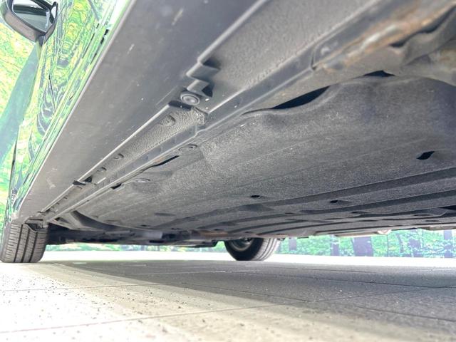 シャトル ハイブリッドＸ　ホンダセンシング　純正ナビ　バックカメラ　衝突被害軽減システム　禁煙車　ハーフレザーシート　スマートキー　ＬＥＤヘッド　ビルトインＥＴＣ　純正１５インチアルミ　車線逸脱警報　オートライト　デュアルエアコン（21枚目）