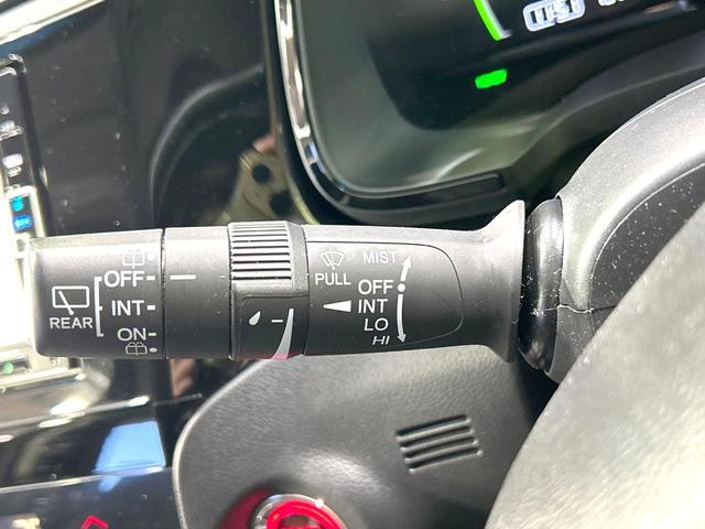 シャトル ハイブリッドＸ　ホンダセンシング　純正ナビ　バックカメラ　衝突被害軽減システム　禁煙車　ハーフレザーシート　スマートキー　ＬＥＤヘッド　ビルトインＥＴＣ　純正１５インチアルミ　車線逸脱警報　オートライト　デュアルエアコン（25枚目）