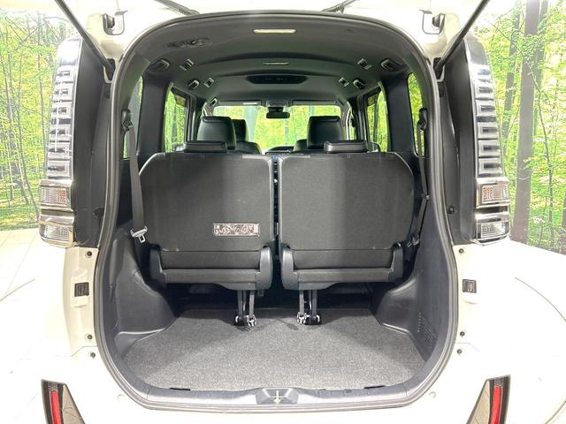 ヴォクシー ＺＳ　ＧＲスポーツ　禁煙車　純正ナビ　バックカメラ　ＣＤ／ＤＶＤ／フルセグ　Ｂｌｕｅｔｏｏｔｈ　衝突被害軽減　ＬＥＤヘッド／フォグ　オートハイビーム　スマートキー　電動スライド　クルコン　ＥＴＣ　ハーフレザーシート（11枚目）