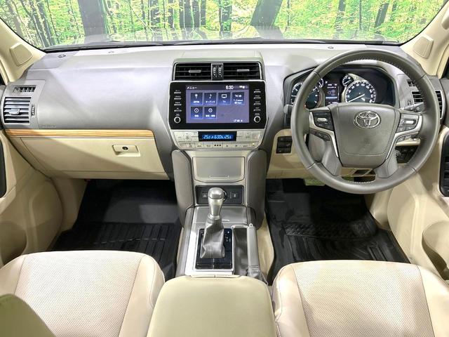 ランドクルーザープラド ＴＸ　Ｌパッケージ　後期型　４ＷＤ　禁煙車　メーカー純正９型ナビ　全周囲カメラ　衝突被害軽減システム　レーダークルーズ　レザーシート　前席シートエアコン　コーナーセンサー　ＬＥＤヘッド　ルーフレール　ＥＴＣ　スマートキー（2枚目）