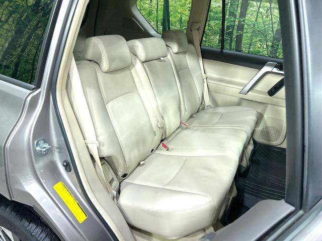 ランドクルーザープラド ＴＸ　Ｌパッケージ　後期型　４ＷＤ　禁煙車　メーカー純正９型ナビ　全周囲カメラ　衝突被害軽減システム　レーダークルーズ　レザーシート　前席シートエアコン　コーナーセンサー　ＬＥＤヘッド　ルーフレール　ＥＴＣ　スマートキー（9枚目）