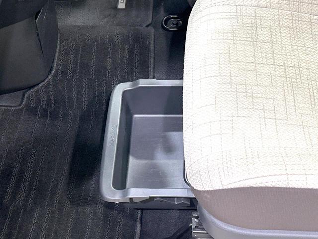 デイズ Ｘ　禁煙車　純正ナビ　衝突軽減装置　バックカメラ　スマートキー　オートライト　オートエアコン　オートマチックハイビーム　フルセグ　Ｂｌｕｅｔｏｏｔｈ再生　盗難防止装置　プライバシーガラス　電動格納ミラー（54枚目）