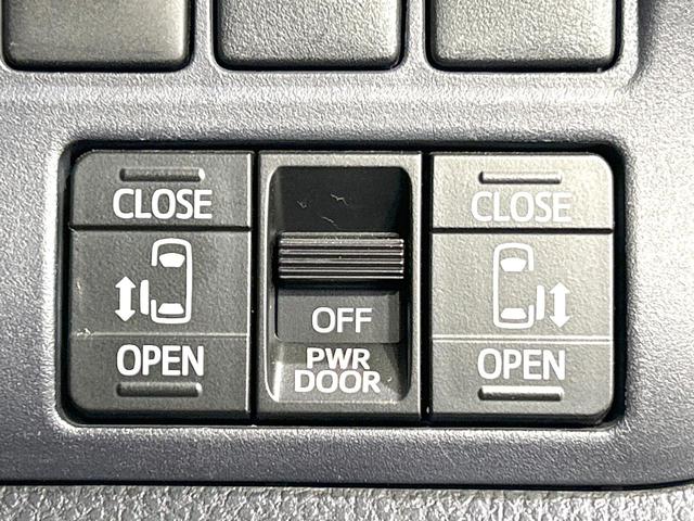 ヴォクシー Ｖ　禁煙車　ＳＤナビ　バックカメラ　　ＣＤ／ＤＶＤ／フルセグ　Ｂｌｕｅｔｏｏｔｈ　ＬＥＤヘッド　オートハイビーム　オートライト　両側電動ドア　クルーズコントロール　コーナーセンサー　スマートキー　ＥＴＣ（5枚目）