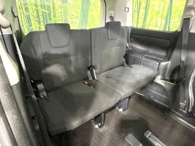 ヴォクシー Ｖ　禁煙車　ＳＤナビ　バックカメラ　　ＣＤ／ＤＶＤ／フルセグ　Ｂｌｕｅｔｏｏｔｈ　ＬＥＤヘッド　オートハイビーム　オートライト　両側電動ドア　クルーズコントロール　コーナーセンサー　スマートキー　ＥＴＣ（10枚目）