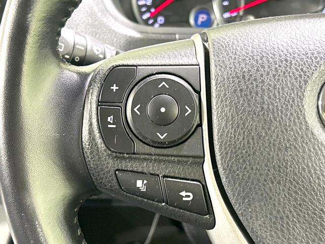 ヴォクシー Ｖ　禁煙車　ＳＤナビ　バックカメラ　　ＣＤ／ＤＶＤ／フルセグ　Ｂｌｕｅｔｏｏｔｈ　ＬＥＤヘッド　オートハイビーム　オートライト　両側電動ドア　クルーズコントロール　コーナーセンサー　スマートキー　ＥＴＣ（31枚目）