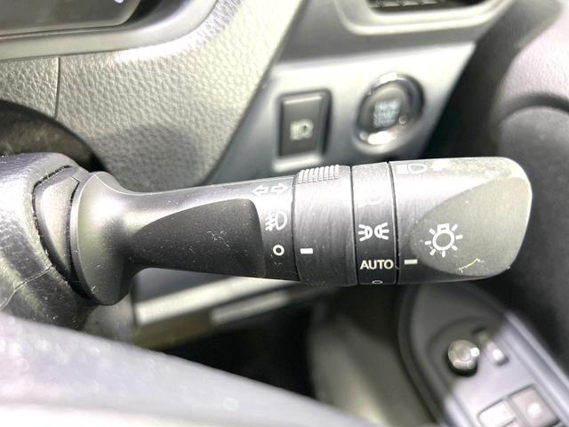ヴォクシー Ｖ　禁煙車　ＳＤナビ　バックカメラ　　ＣＤ／ＤＶＤ／フルセグ　Ｂｌｕｅｔｏｏｔｈ　ＬＥＤヘッド　オートハイビーム　オートライト　両側電動ドア　クルーズコントロール　コーナーセンサー　スマートキー　ＥＴＣ（34枚目）