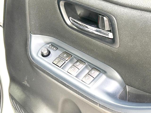 ヴォクシー Ｖ　禁煙車　ＳＤナビ　バックカメラ　　ＣＤ／ＤＶＤ／フルセグ　Ｂｌｕｅｔｏｏｔｈ　ＬＥＤヘッド　オートハイビーム　オートライト　両側電動ドア　クルーズコントロール　コーナーセンサー　スマートキー　ＥＴＣ（49枚目）