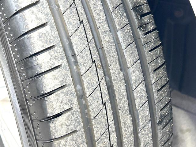 ヴォクシー Ｖ　禁煙車　ＳＤナビ　バックカメラ　　ＣＤ／ＤＶＤ／フルセグ　Ｂｌｕｅｔｏｏｔｈ　ＬＥＤヘッド　オートハイビーム　オートライト　両側電動ドア　クルーズコントロール　コーナーセンサー　スマートキー　ＥＴＣ（60枚目）