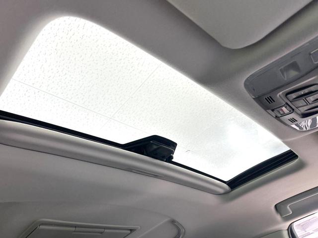 アルファード ２．５Ｓ　Ｃパッケージ　後期型　禁煙車　純正１０．５インチナビ　バックカメラ　ＣＤ／ＤＶＤ／フルセグ　Ｂｌｕｅｔｏｏｔｈ　衝突軽減装置　サンルーフ　フリップダウン　レーダクルーズ　シートベンチレーション　パワーバックドア（4枚目）