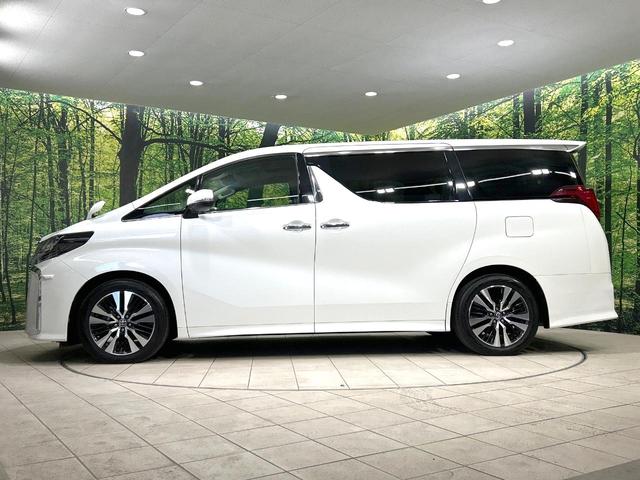 アルファード ２．５Ｓ　Ｃパッケージ　後期型　禁煙車　純正１０．５インチナビ　バックカメラ　ＣＤ／ＤＶＤ／フルセグ　Ｂｌｕｅｔｏｏｔｈ　衝突軽減装置　サンルーフ　フリップダウン　レーダクルーズ　シートベンチレーション　パワーバックドア（47枚目）