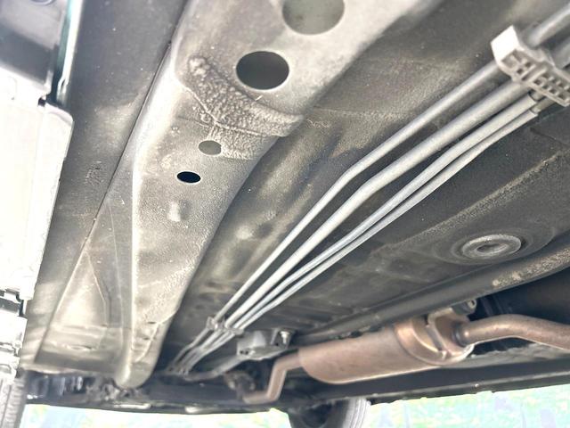 アルトラパン Ｓ　禁煙車　ナビ　ＣＤ／ＤＶＤ／フルセグ　Ｂｌｕｅｔｏｏｔｈ　衝突軽減装置　シートヒーター　スマートキー　ＥＴＣ　ＨＩＤヘッド　盗難防止装置　プライバシーガラス　電動格納ミラー　横滑防止装置（22枚目）