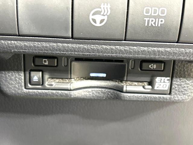 カローラツーリング ハイブリッド　ダブルバイビー　禁煙車　純正１０．５インチナビ　バックカメラ　衝突軽減装置　レーダクルーズ　シートヒーター　ステアリングヒーター　ＥＴＣ　スマートキー　ＬＥＤヘッド　革巻きステアリング　純正１７インチＡＷ（33枚目）