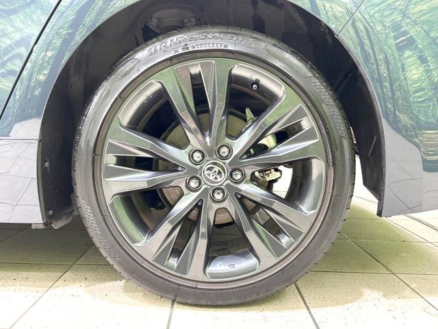 カローラツーリング ハイブリッド　ダブルバイビー　禁煙車　純正１０．５インチナビ　バックカメラ　衝突軽減装置　レーダクルーズ　シートヒーター　ステアリングヒーター　ＥＴＣ　スマートキー　ＬＥＤヘッド　革巻きステアリング　純正１７インチＡＷ（44枚目）