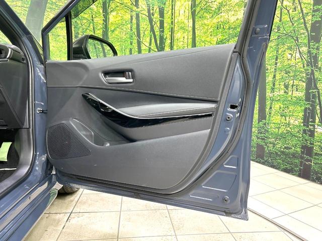 カローラツーリング ハイブリッド　ダブルバイビー　禁煙車　純正１０．５インチナビ　バックカメラ　衝突軽減装置　レーダクルーズ　シートヒーター　ステアリングヒーター　ＥＴＣ　スマートキー　ＬＥＤヘッド　革巻きステアリング　純正１７インチＡＷ（51枚目）