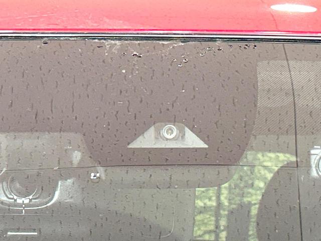 エクストレイル ２０Ｘｉ　４ＷＤ　禁煙車　純正１０型ナビ　全周囲カメラ　プロパイロット　衝突軽減装置　シートヒーター　パワーバックドア　スマートキー　ＥＴＣ　ドラレコ　撥水シート　純正１８インチＡＷ　ダウンヒルアシスト（7枚目）