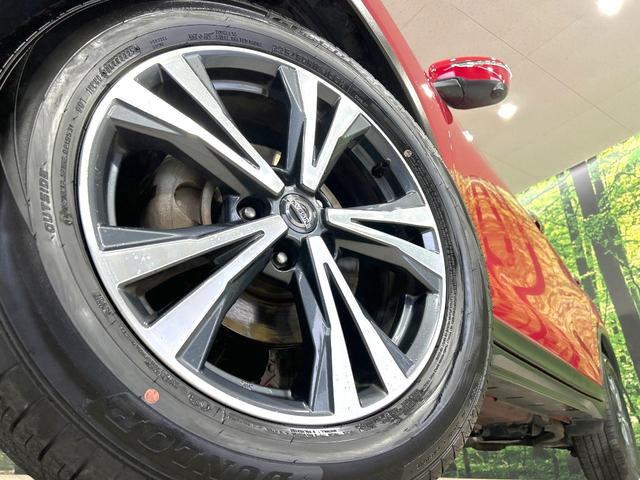 エクストレイル ２０Ｘｉ　４ＷＤ　禁煙車　純正１０型ナビ　全周囲カメラ　プロパイロット　衝突軽減装置　シートヒーター　パワーバックドア　スマートキー　ＥＴＣ　ドラレコ　撥水シート　純正１８インチＡＷ　ダウンヒルアシスト（13枚目）