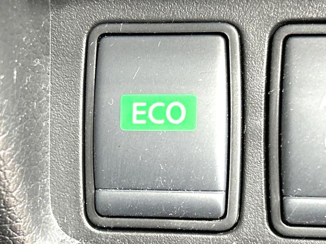 エクストレイル ２０Ｘｉ　４ＷＤ　禁煙車　純正１０型ナビ　全周囲カメラ　プロパイロット　衝突軽減装置　シートヒーター　パワーバックドア　スマートキー　ＥＴＣ　ドラレコ　撥水シート　純正１８インチＡＷ　ダウンヒルアシスト（32枚目）