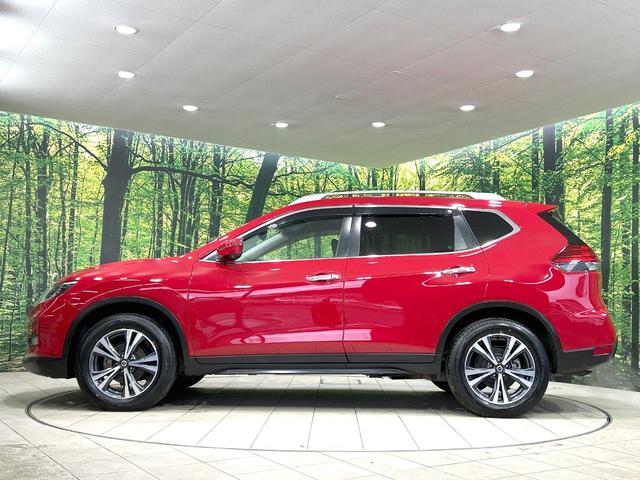 エクストレイル ２０Ｘｉ　４ＷＤ　禁煙車　純正１０型ナビ　全周囲カメラ　プロパイロット　衝突軽減装置　シートヒーター　パワーバックドア　スマートキー　ＥＴＣ　ドラレコ　撥水シート　純正１８インチＡＷ　ダウンヒルアシスト（50枚目）