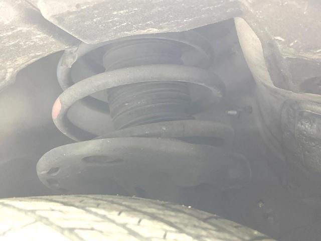 ハリアー プレミアム　禁煙車　ターボ　ムーンルーフ　純正９インチナビ　バックカメラ　ＣＤ／ＤＶＤ／フルセグ　Ｂｌｕｅｔｏｏｔｈ　衝突軽減装置　レーダークルーズ　ＥＴＣ　パワーバックドア　パワーシート　ＬＥＤヘッド（21枚目）