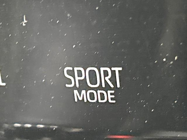 ハリアー プレミアム　禁煙車　ターボ　ムーンルーフ　純正９インチナビ　バックカメラ　ＣＤ／ＤＶＤ／フルセグ　Ｂｌｕｅｔｏｏｔｈ　衝突軽減装置　レーダークルーズ　ＥＴＣ　パワーバックドア　パワーシート　ＬＥＤヘッド（63枚目）