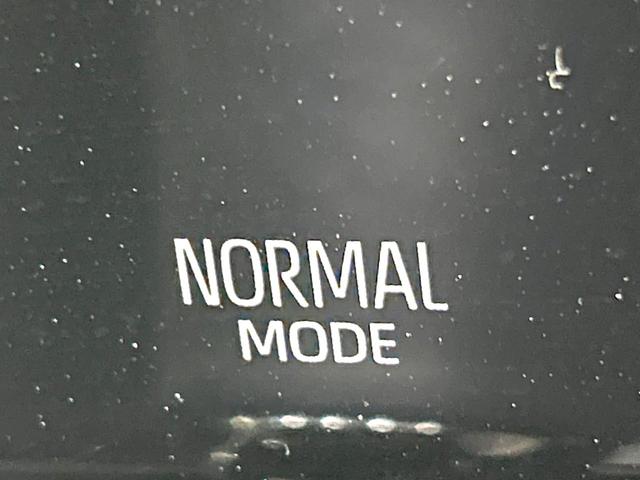 ハリアー プレミアム　禁煙車　ターボ　ムーンルーフ　純正９インチナビ　バックカメラ　ＣＤ／ＤＶＤ／フルセグ　Ｂｌｕｅｔｏｏｔｈ　衝突軽減装置　レーダークルーズ　ＥＴＣ　パワーバックドア　パワーシート　ＬＥＤヘッド（64枚目）